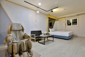 Yeongcheon CL Hotel